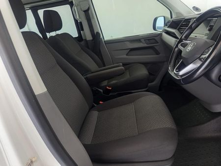 2024-Volkswagen-Kombi-T61-20-TDI-110kW-Auto-Trendline_12