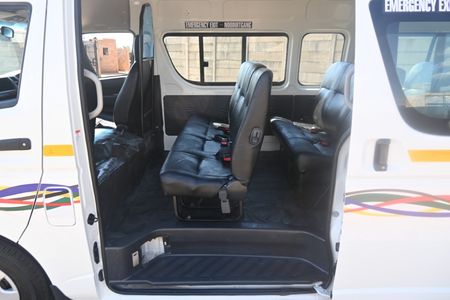 2020-Toyota-Quantum-25-D-4D-Sesfikile-16-seat_7