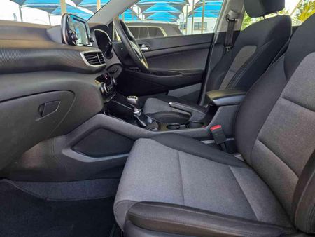 2019-Hyundai-Tucson-20-Premium_10
