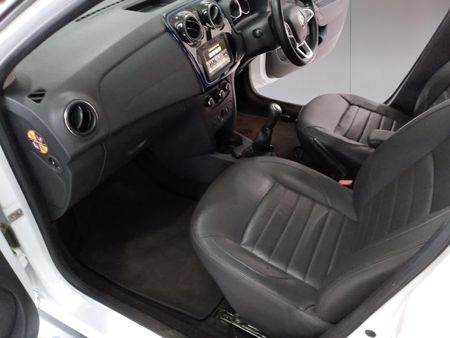 2021-Renault-Sandero-900T-Stepway-Plus-Techroad_18