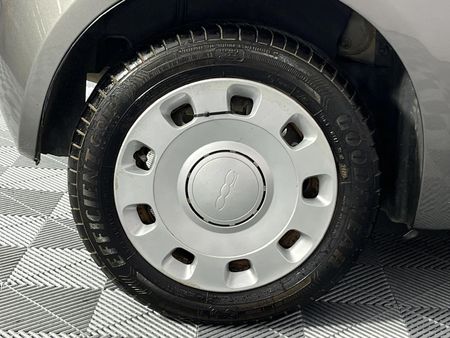 2017-Fiat-500-900T-Twinair-Lounge_5