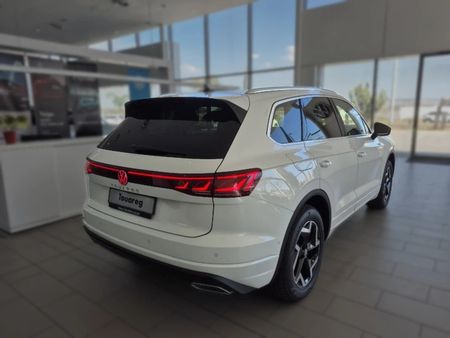 2026-Volkswagen-Touareg-Touareg-30-V6-Elegance-Auto_4