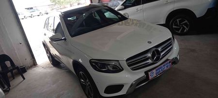 2016-Mercedes-Benz-GLC-220d-Diesel-Automatic_16