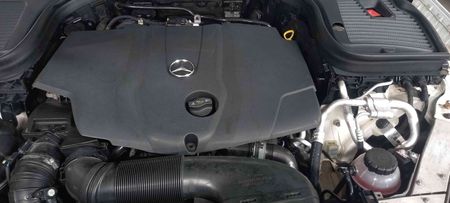 2016-Mercedes-Benz-GLC-220d-Diesel-Automatic_1
