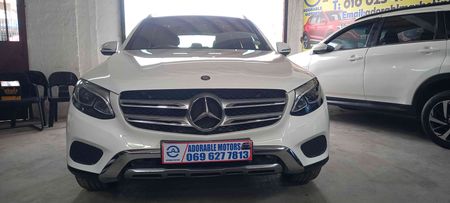 2016-Mercedes-Benz-GLC-220d-Diesel-Automatic_23