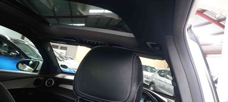 2016-Mercedes-Benz-GLC-220d-Diesel-Automatic_8