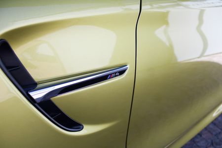 2015-BMW-M4-Coupe-Auto_10