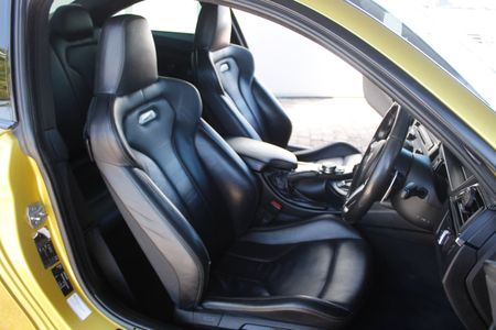 2015-BMW-M4-Coupe-Auto_18