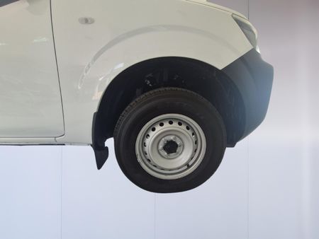 2026-Nissan-Navara-25-DDTi-XE-Single-Cab_10