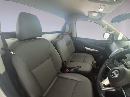 2026-Nissan-Navara-25-DDTi-XE-Single-Cab_15