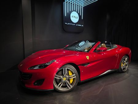 2020-Ferrari-Portofino_0