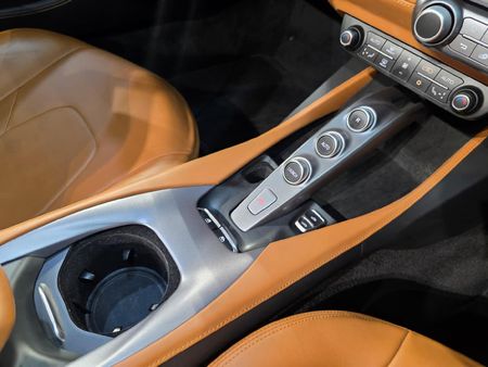 2020-Ferrari-Portofino_9