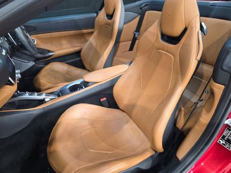 2020-Ferrari-Portofino_15