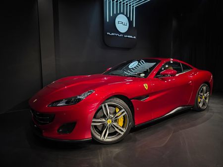 2020-Ferrari-Portofino_1