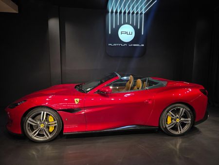 2020-Ferrari-Portofino_3