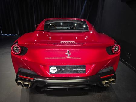2020-Ferrari-Portofino_5