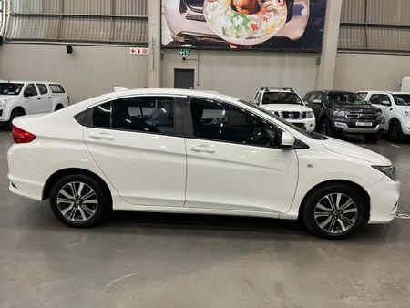 2017-Honda-Ballade-15-Elegance_1