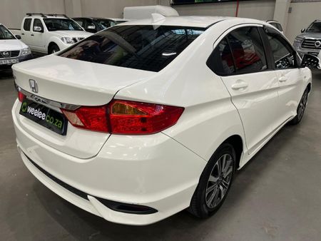 2017-Honda-Ballade-15-Elegance_2