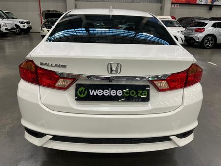 2017-Honda-Ballade-15-Elegance_3