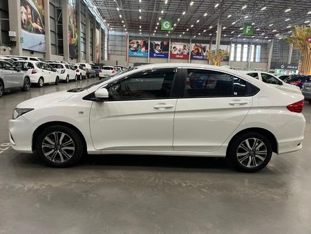 2017-Honda-Ballade-15-Elegance_5