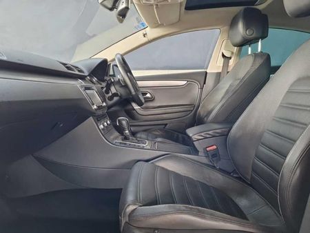 2014-Volkswagen-CC-20-TDI-Bluemotion-Auto_10