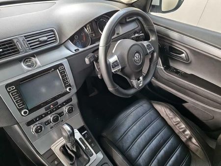 2014-Volkswagen-CC-20-TDI-Bluemotion-Auto_13