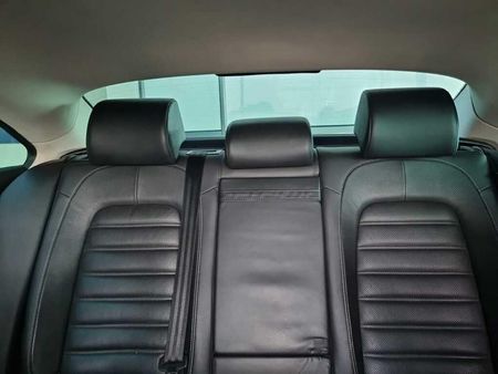 2014-Volkswagen-CC-20-TDI-Bluemotion-Auto_15