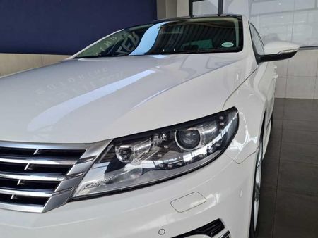 2014-Volkswagen-CC-20-TDI-Bluemotion-Auto_4