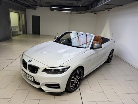 2018-BMW-2-Series-M240i-Convertible-Auto_6