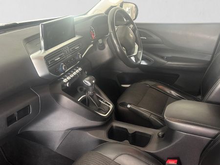 2022-Peugeot-Landtrek-19D-Allure-Double-Cab-Auto_18