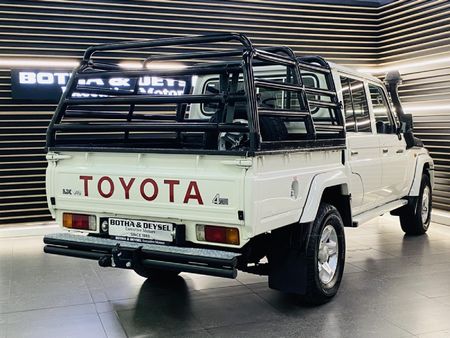 2020-Toyota-Land-Cruiser-79-45-D-Double-Cab_9