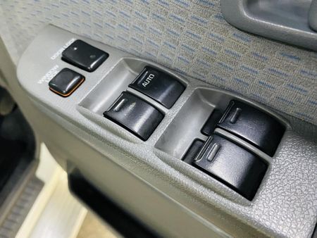 2020-Toyota-Land-Cruiser-79-45-D-Double-Cab_12