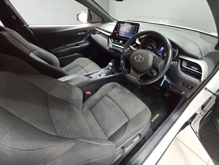 2020-Toyota-C-HR-12T-Plus-Auto_17