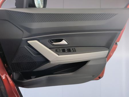 2026-Renault-Duster-13T-Intens-EDC_14