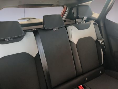 2026-Renault-Duster-13T-Intens-EDC_16