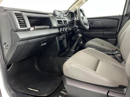 2025-Mitsubishi-Triton-Di-SC-Gl-4x4-Single-Cab_6