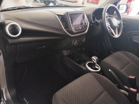 2025-Toyota-Vitz-10-XR-AMT_6
