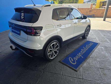 2021-Volkswagen-T-Cross-10-TSI-Highline-Auto_2