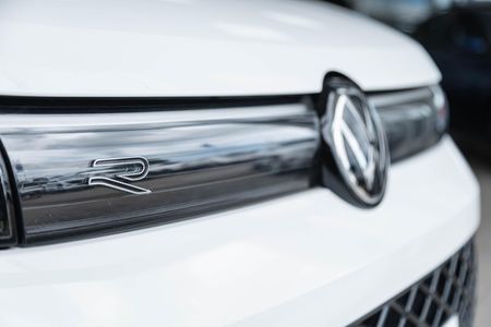 2025-Volkswagen-Tiguan-14TSI-R-Line_3