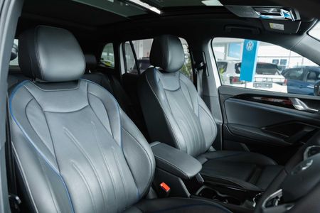 2025-Volkswagen-Tiguan-14TSI-R-Line_8