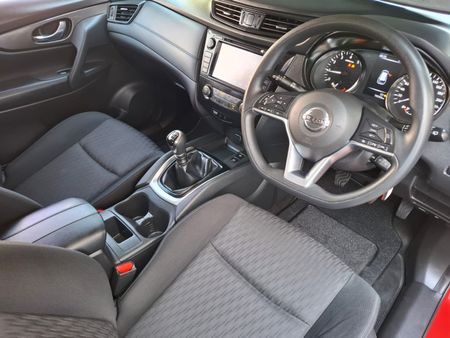 2019-Nissan-X-Trail-20-Visia_14