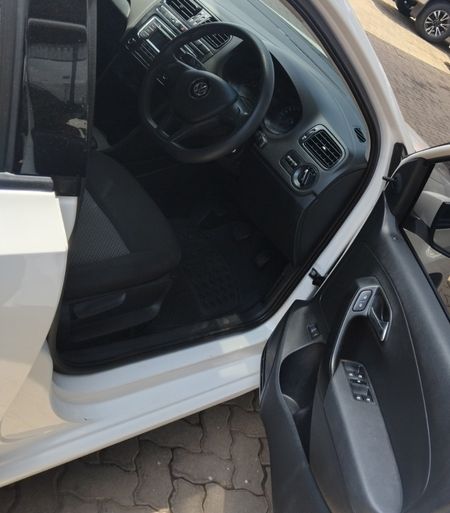 2018-Volkswagen-Polo-GP-14-Trendline_3