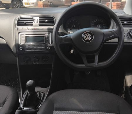 2018-Volkswagen-Polo-GP-14-Trendline_8