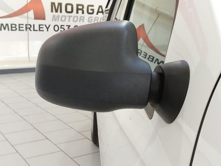 2024-Nissan-NP200-16-AC-Safety-Pack_9