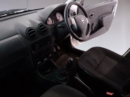 2024-Nissan-NP200-16-AC-Safety-Pack_17