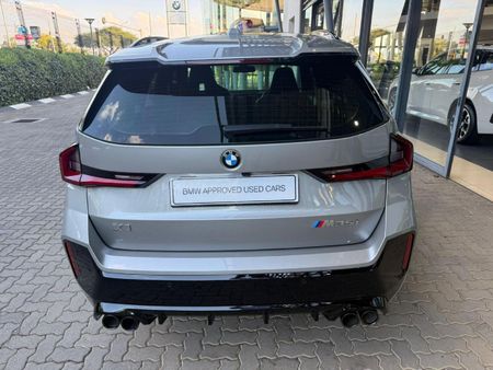 2025-BMW-X1-M35i-xDrive_9