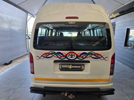 2021-Toyota-Quantum-25-D-4D-Sesfikile-16-seat_7