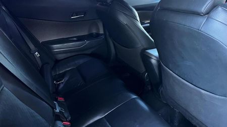 2020-Toyota-C-HR-12T-Luxury-Auto_13