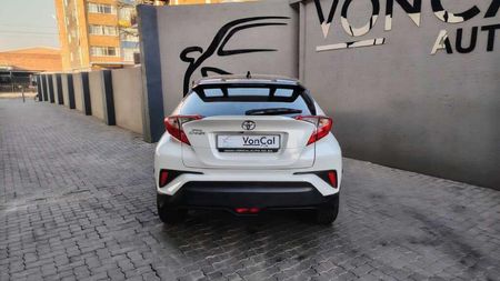 2020-Toyota-C-HR-12T-Luxury-Auto_4