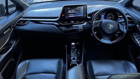 2020-Toyota-C-HR-12T-Luxury-Auto_7